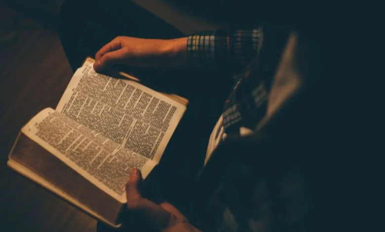 QUIZ Bíblico sobre Provérbios 20 : Desafie Seu Conhecimento e Fortaleça Sua Fé 1 Biblia 60